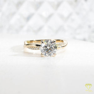 Anillo de compromiso de laboratorio redondo clásico para mujer, joyería nupcial de solitario inspirada en diamantes - Product Image 5