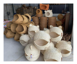 Natural Rattan Pet <b>Bed</b>: Handmade Wicker Basket for Pets, Eco-Conscious, Breathable Design, Vietnam Crafted, Modern Animal Design - Product Image 1