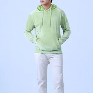 Sweat-shirt vert menthe avec doublure de capuche à motifs en tissu doux, coupe décontractée et poche avant conçue pour le confort et le quotidien - Product Image 3