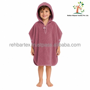 Poncho à capuche en coton éponge de haute qualité pour enfants, doux, confortable, taille personnalisée et plusieurs couleurs pour garçons et filles, idéal pour la plage - Product Image 3