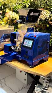 Machine à rouler les cigarettes professionnelle manuelle en métal - Machine à remplir le tabac haute performance - Product Image 5