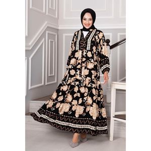 Nalan Robe modeste hijab noir en viscose à motifs - Product Image 2