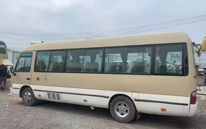 Bus d'occasion en bon état, moteur diesel, marque américaine Toyota Coaster, 5 places, conduite à gauche, sièges en cuir, Euro IV, caméra arrière - Product Image 3