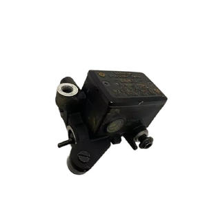 Bomba de Freno Delantera Original para Yamaha MT-09 SP 2018 2DR2580A0000, Nueva, Material de Aluminio y Plástico - Product Image 1