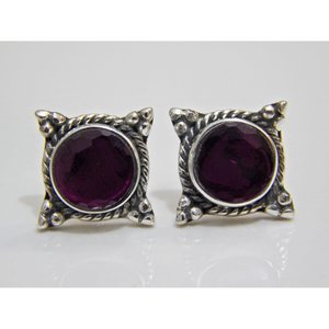Delicados pendientes de tuerca de rubí de Plata de Ley 925, joyería de boda minimalista hecha a mano para Aniversario de - Product Image 1