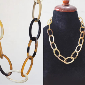 Collar de Lujo Hecho a Mano con Cuerno de Búfalo, Joyería Natural y Sostenible para Mujer, Alta Calidad - Product Image 1