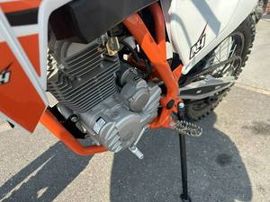 Nouvelle moto tout-terrain Kayos K4 250 authentique 2026 - Product Image 4