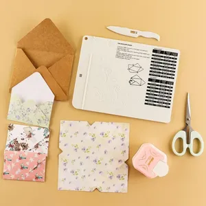 Kit de bricolaje para hacer sobres: Mini herramienta de puntuación y plegado con plegador de cartón para álbumes de recortes y manualidades de tarjetas - Product Image 2