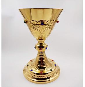 Ensemble de calice et de patène de conception ornée d'or lourd finition en or terne conception ornée accessoires religieux de qualité supérieure - Product Image 1
