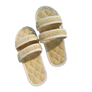 Hogar interior inspirado en la naturaleza vietnamita para zapatillas con diseño de lufa con correa cruzada - Product Image 5