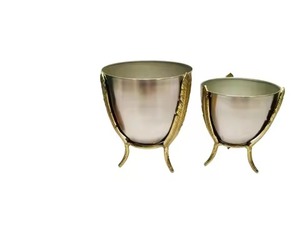 Lot de 3 supports de plantes d'intérieur et d'extérieur modernes et élégants avec jardinières durables pour l'affichage de pots de fleurs dans le jardin. - Product Image 4