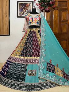 Heavy Designer Navratri Special Muselina Algodón Impreso digital y trabajo de espejo real Lehenga Choli & Hand Work Lace Border Dupatta - Product Image 3