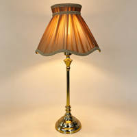 Lampe de table rechargeable en métal avec abat-jour en tissu + cadre électroplaqué, hauteur et forme personnalisables, support après-vente, acceptation des échantillons