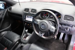 Volkswagen Golf TSI 2012 Usado, Grado Industrial, Rojo, Volante a la Derecha, 3 Años de Garantía - Product Image 2