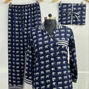 Conjunto de Pijama Premium para Mujer, Ropa de Dormir Suave, Ligera y Elegante para Noches Acogedoras, Pijama de Algodón Estampado - Product Image 1