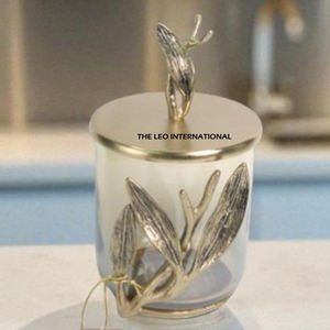 Boîte décorative de luxe en laiton doré avec couvercle en métal pour le rangement de la cuisine - Product Image 1