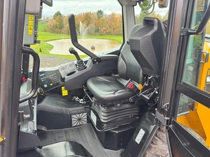 Minicargadora de Ruedas 155, Cargadora Frontal Compacta de 55HP Diésel con Cucharón de 0.40m - Product Image 6