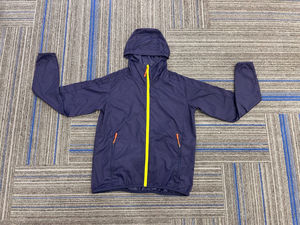 Chaqueta Impermeable Unisex Transpirable con Cierre de Cremallera, Cortavientos para Senderismo y Ciclismo, Costuras Selladas - Product Image 5