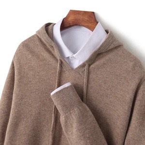 Ensemble sweat à capuche et sweat-shirt surdimensionnés en pure laine confortables pour hommes en noir uni pour le printemps et l'automne. - Product Image 6