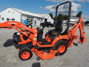 Acheter des tracteurs Kubota B2320 B3211 B1820 BX BX23S 4RM, tracteur compact Kubota avec chargeur LA304 à vendre - Product Image 2