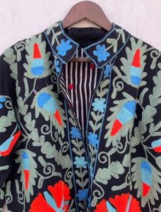 Nouvelle arrivée Veste courte d'été en coton fini Suzani Broderie à la main Travail au fil pour femmes Veste bomber unisexe Hiver - Product Image 3