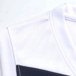 Ensemble de vêtements de sport respirants d'uniforme de basket-ball professionnel à séchage rapide avec logo personnalisé à vendre - Product Image 4