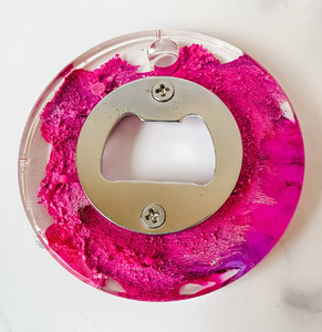 Abridor de resina diseño azul cielo único Abridor de botellas de alta calidad de fábrica Llavero logotipo personalizado Accesorios de cocina - Product Image 5