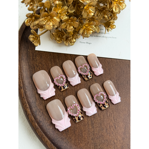 Art des ongles à pression motif léopard cœur rose - Product Image 1