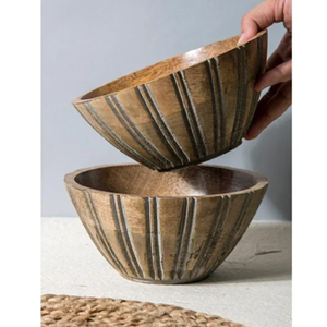 Ensaladera/Frutero de madera grande, profundo y de grano oscuro adecuado para uso en cenas al aire libre y centros de mesa, disponible a precios al por mayor. - Product Image 6