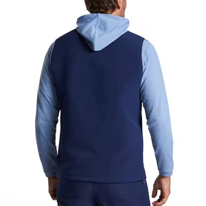 เสื้อแจ็คเก็ตซอฟต์เชลล์ปักลายสีเขียวแบบกำหนดเองสำหรับเด็ก กันน้ำ เหมาะสำหรับเล่นกีฬาฤดูหนาว พร้อมปลายแขนเสื้อปรับได้ - Product Image 3