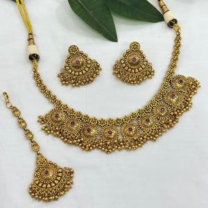 Conjunto de Collar con Baño de Oro de la Mejor Calidad con Acabado Antiguo, con Aretes y Tikka, Colección para Bodas o Festivales para Mujer - Product Image 1