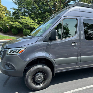 Mercedes-Benz Sprinter 2500 4x4 2022 Certificado Limpio - Product Image 1