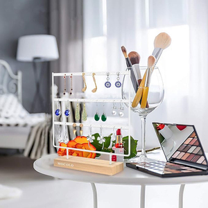 Élégant plateau à bijoux à base de bois en métal à 3 couches présentoir suspendu pour boucles d'oreilles avec organisateur et accessoire pour montrer les boucles d'oreilles - Product Image 6