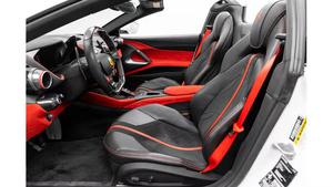 Ferrari GTS Convertible 2022, Usado en Excelentes Condiciones - Product Image 5