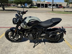 NOUVEAU 2026 <span class=keywords><strong>Triumph</strong></span> Trident 660 Nouvelle <span class=keywords><strong>Moto</strong></span> de Route Meilleur <span class=keywords><strong>Prix</strong></span> <span class=keywords><strong>Prix</strong></span> Abordable Commande en Gros Disponible - Product Image 1