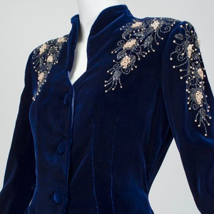 Belle veste de fête 2023 avec broderie et perles de cristal pierres de verre Resham travail en lin de soie décent élégant - Product Image 1
