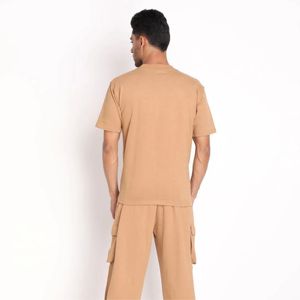 Ensemble de coordination imprimé pour hommes de haute qualité-confortable et élégant-idéal pour se prélasser et porter décontracté - Product Image 3