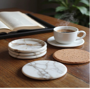 Sous-verres classiques en marbre blanc avec veinures grises naturelles. Le luxe intemporel disponible à prix de gros. - Product Image 1