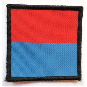 Insignias Bordadas a Máquina Cuadradas de Fieltro No Tejido Personalizadas para el 7º Regimiento de Paracaidistas Ligeros - Product Image 1