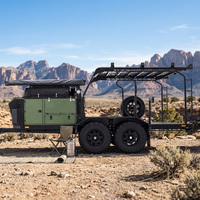 Remorque tout-terrain robuste et personnalisée pour le camping, avec plateau plat et réfrigérateur amovible