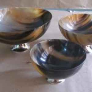 Cuenco para servir frutas y ensaladas de cuerno ecológico pulido de calidad superior hecho a mano, artesanías naturales indias, fabricante directo para fiestas - Product Image 6