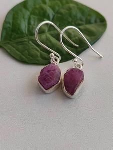 ต่างหูแบบห้อยทำจากเงินทับทิมบริสุทธิ์925น้ำหนักเบา15*8มม. หินขัดหยาบอัญมณีธรรมชาติของขวัญเครื่องประดับชั้นดี - Product Image 2