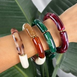 Brazalete de Resina Vintage de Calidad Premium para Exportación India, Brazalete Hecho a Mano con Diseño Minimalista de Cuentas, Color Personalizable, ARTESANÍA - Product Image 4