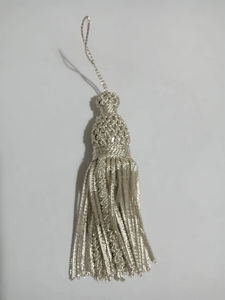 Alta calidad 2025 nuevo diseño oro plata lingotes borlas 12CM uniforme Iglesia vestimentas decoración borla para Pakistán - Product Image 2