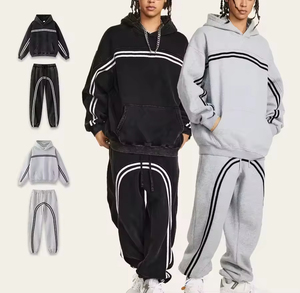 Vente en gros de survêtements en coton à rayures surdimensionnés pour hommes survêtements longs en tricot noirs respirants pour l'hiver - Product Image 1