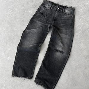 <span class=keywords><strong>Jeans</strong></span> in Denim Vintage Unisex Oversized Stile Streetwear Neri a Vita Bassa con Effetto Graffiato Gamba Larga, Modello Stacked e Comodo, Personalizzati per Uomo - Product Image 5
