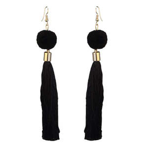 Tip Top Fashions Pendientes de hilo negro chapados en oro 1310920A Modelo Accesorio de moda elegante - Product Image 1