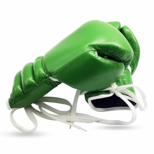 Guantes de Boxeo MMA de Cuero Sintético Metálico con Logotipo Personalizado, Guantes de Entrenamiento Profesionales con Cordones para Uso Deportivo - Product Image 3