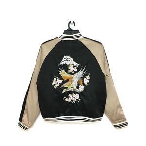 Novedades en Ropa Casual para Hombre, Chaqueta Bomber Varsity de Satén Personalizada y Cómoda para Hombre - Product Image 4