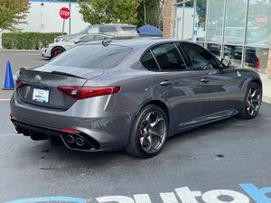 ใช้แล้ว lhd/rhd 2018 Alfa Romeo Giulia Quadrifoglio RWD - Product Image 2